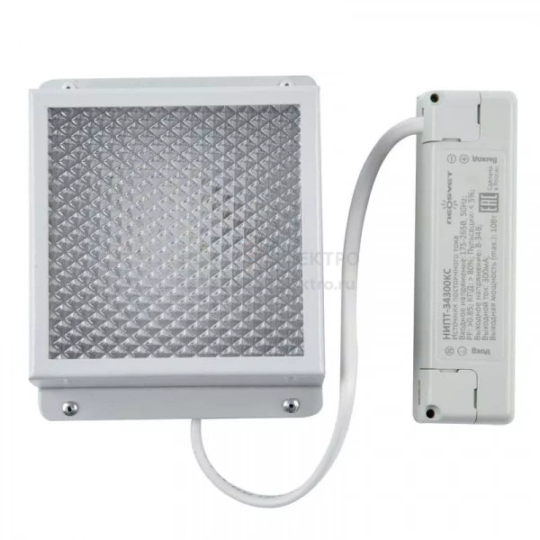Светильник светодиодный ULP-1010 7W/4000K IP40 GRILYATO WHITE 7Вт 4000К IP40 630лм 100х100х37 потолочный встраив. грильято рассеив. призма с источником питания бел. Uniel UL-00007426