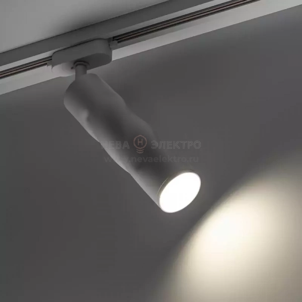 Светильник трековый поворотный ARTLINE 55х55х200 GU10 230В алюм. 2.6кв.м бел Ritter 59931 3