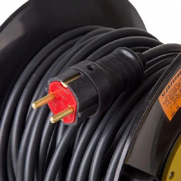 Удлинитель на катушке 4х20м с заземл. 16А IP20 Professional ПВС 3х2.5 PROCONNECT 11-7612
